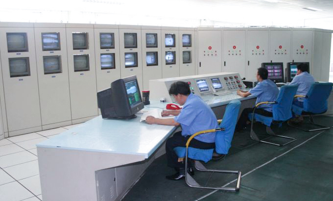 General control room of tin tank for float production line
